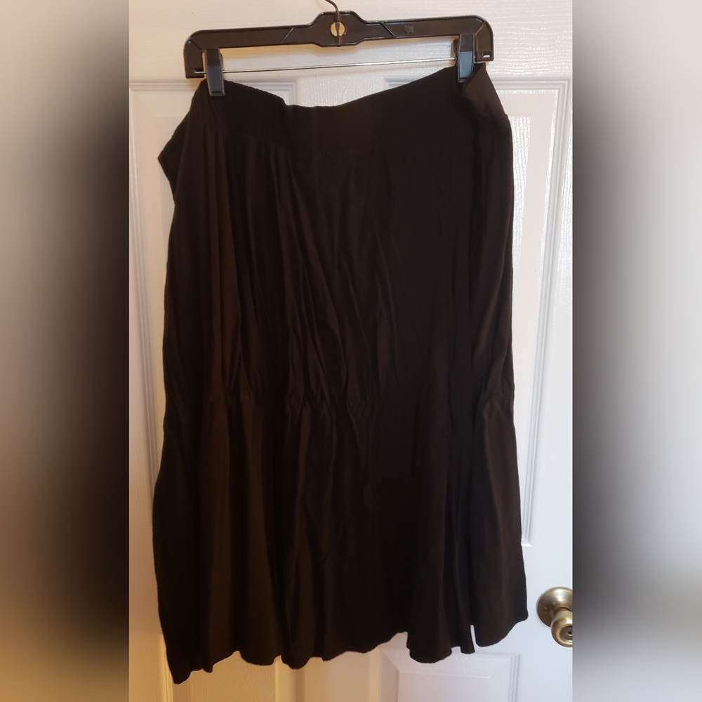 Plus size women's skirt
